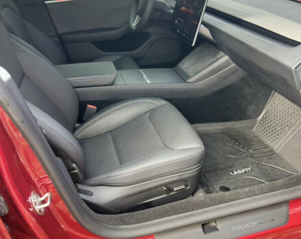 Тесла Модель 3 2024 у Харкові на Automoto.ua Червоний Тесла Модель 3, об'ємом двигуна 0 л та пробігом 14 тис. км за 24799 $, фото 4 на Automoto.ua