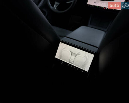 Червоний Тесла Модель 3, об'ємом двигуна 0 л та пробігом 10 тис. км за 29900 $, фото 22 на Automoto.ua