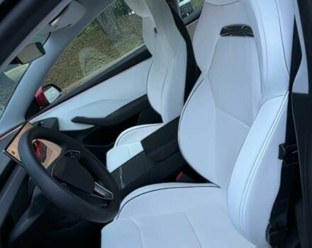 Тесла Модель 3 2024 в Львове на Automoto.ua Красный Тесла Модель 3, объемом двигателя 0 л и пробегом 23 тыс. км за 11100 $, фото 7 на Automoto.ua