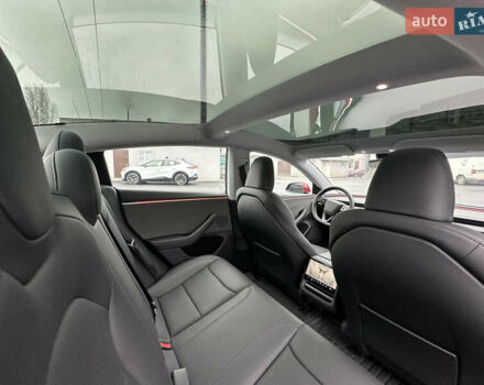 Красный Тесла Модель 3, объемом двигателя 0 л и пробегом 3 тыс. км за 29999 $, фото 19 на Automoto.ua