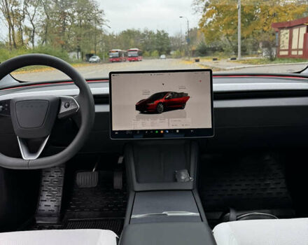 Тесла Модель 3 2024 в Белой Церкве на Automoto.ua Красный Тесла Модель 3, объемом двигателя 0 л и пробегом 13 тыс. км за 29800 $, фото 10 на Automoto.ua