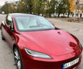 Тесла Модель 3 2024 в Белой Церкве на Automoto.ua Красный Тесла Модель 3, объемом двигателя 0 л и пробегом 13 тыс. км за 29800 $, фото 1 на Automoto.ua