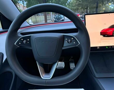 Тесла Модель 3 2024 в Львове на Automoto.ua Красный Тесла Модель 3, объемом двигателя 0 л и пробегом 23 тыс. км за 11100 $, фото 9 на Automoto.ua