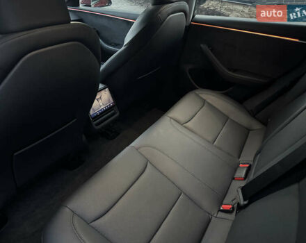 Червоний Тесла Модель 3, об'ємом двигуна 0 л та пробігом 43 тис. км за 33000 $, фото 27 на Automoto.ua