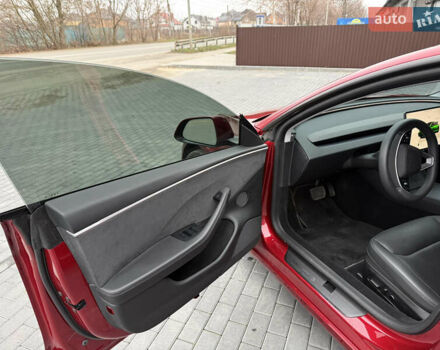 Червоний Тесла Модель 3, об'ємом двигуна 0 л та пробігом 10 тис. км за 29900 $, фото 11 на Automoto.ua