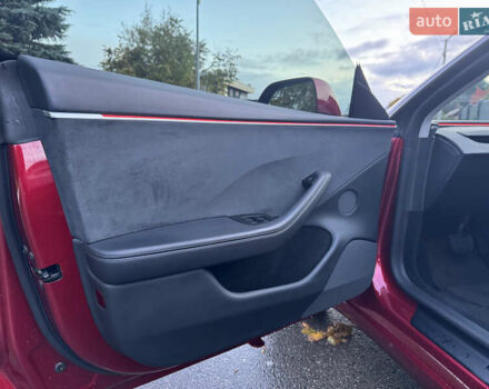 Червоний Тесла Модель 3, об'ємом двигуна 0 л та пробігом 43 тис. км за 33000 $, фото 17 на Automoto.ua