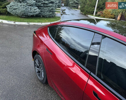 Червоний Тесла Модель 3, об'ємом двигуна 0 л та пробігом 43 тис. км за 33000 $, фото 5 на Automoto.ua