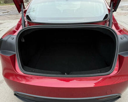 Червоний Тесла Модель 3, об'ємом двигуна 0 л та пробігом 37 тис. км за 27800 $, фото 6 на Automoto.ua