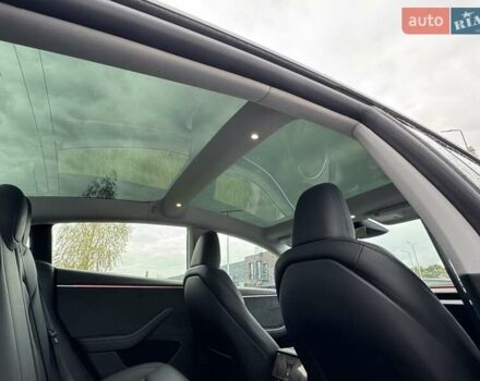 Красный Тесла Модель 3, объемом двигателя 0 л и пробегом 5 тыс. км за 27200 $, фото 32 на Automoto.ua