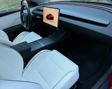 Тесла Модель 3 2024 в Львове на Automoto.ua Красный Тесла Модель 3, объемом двигателя 0 л и пробегом 23 тыс. км за 11100 $, фото 10 на Automoto.ua