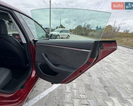 Красный Тесла Модель 3, объемом двигателя 0 л и пробегом 5 тыс. км за 27200 $, фото 33 на Automoto.ua