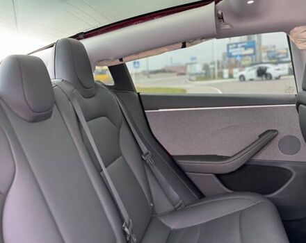 Красный Тесла Модель 3, объемом двигателя 0 л и пробегом 5 тыс. км за 27300 $, фото 19 на Automoto.ua