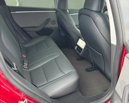 Красный Тесла Модель 3, объемом двигателя 0 л и пробегом 5 тыс. км за 27300 $, фото 16 на Automoto.ua