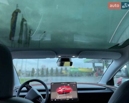 Красный Тесла Модель 3, объемом двигателя 0 л и пробегом 2 тыс. км за 24999 $, фото 62 на Automoto.ua