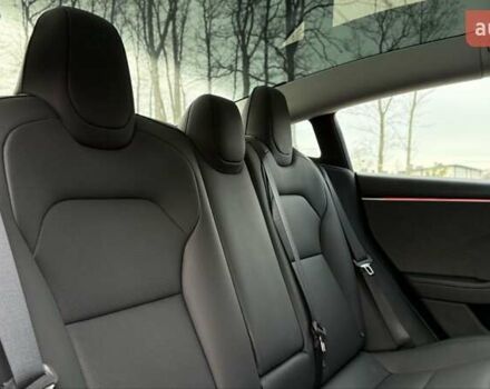 Красный Тесла Модель 3, объемом двигателя 0 л и пробегом 2 тыс. км за 24999 $, фото 46 на Automoto.ua