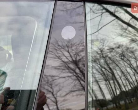 Красный Тесла Модель 3, объемом двигателя 0 л и пробегом 2 тыс. км за 24999 $, фото 29 на Automoto.ua