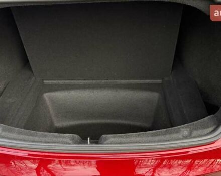 Красный Тесла Модель 3, объемом двигателя 0 л и пробегом 2 тыс. км за 24999 $, фото 22 на Automoto.ua