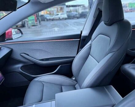 Красный Тесла Модель 3, объемом двигателя 0 л и пробегом 2 тыс. км за 24999 $, фото 52 на Automoto.ua