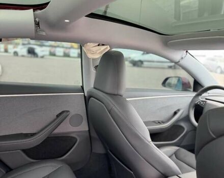 Красный Тесла Модель 3, объемом двигателя 0 л и пробегом 5 тыс. км за 27300 $, фото 20 на Automoto.ua