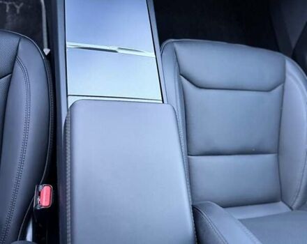 Красный Тесла Модель 3, объемом двигателя 0 л и пробегом 2 тыс. км за 24999 $, фото 54 на Automoto.ua