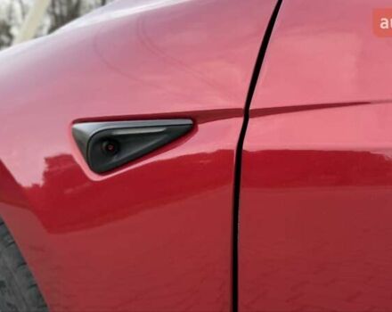 Красный Тесла Модель 3, объемом двигателя 0 л и пробегом 2 тыс. км за 24999 $, фото 30 на Automoto.ua