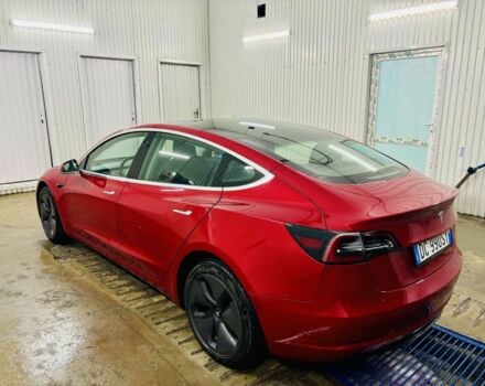 Красный Тесла Модель 3, объемом двигателя 0 л и пробегом 181 тыс. км за 19000 $, фото 2 на Automoto.ua