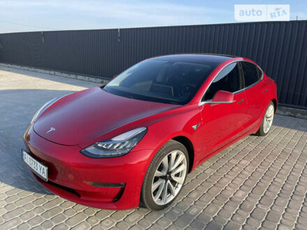 Тесла Модель 3 2018 у Белой Церкве на Automoto.ua Червоний Тесла Модель 3, об'ємом двигуна 0 л та пробігом 90 тис. км за 17500 $, фото 1 на Automoto.ua