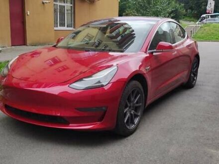 Тесла Модель 3 2018 в Хмельницком на Automoto.ua Красный Тесла Модель 3, объемом двигателя 0 л и пробегом 123 тыс. км за 18500 $, фото 1 на Automoto.ua