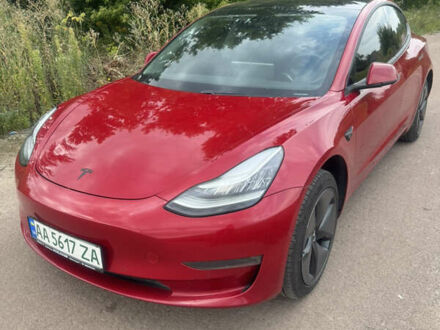 Тесла Модель 3 2018 у Києві на Automoto.ua Червоний Тесла Модель 3, об'ємом двигуна 0 л та пробігом 146 тис. км за 18000 $, фото 1 на Automoto.ua