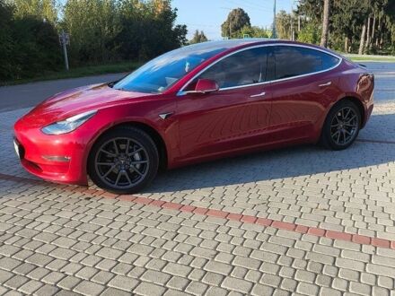Красный Тесла Модель 3, объемом двигателя 0 л и пробегом 157 тыс. км за 19500 $, фото 1 на Automoto.ua