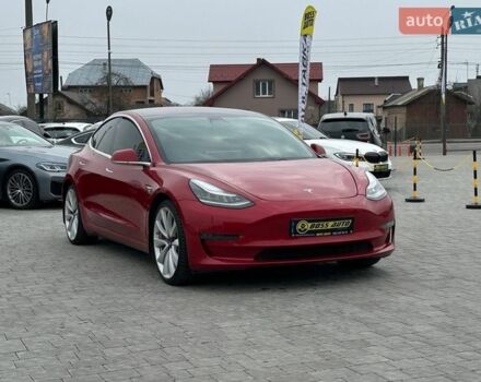 Красный Тесла Модель 3, объемом двигателя 0 л и пробегом 105 тыс. км за 17800 $, фото 1 на Automoto.ua