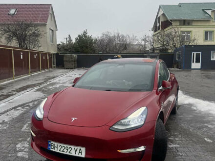 Красный Тесла Модель 3, объемом двигателя 0 л и пробегом 105 тыс. км за 16000 $, фото 1 на Automoto.ua