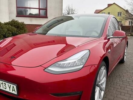 Красный Тесла Модель 3, объемом двигателя 0 л и пробегом 112 тыс. км за 16500 $, фото 1 на Automoto.ua
