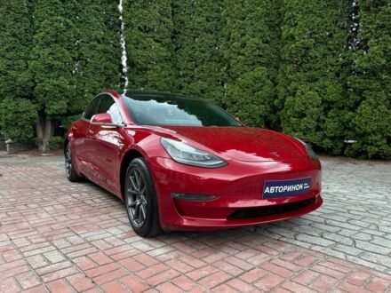 Красный Тесла Модель 3, объемом двигателя 0 л и пробегом 170 тыс. км за 16700 $, фото 1 на Automoto.ua