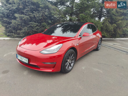 Красный Тесла Модель 3, объемом двигателя 0 л и пробегом 123 тыс. км за 15900 $, фото 1 на Automoto.ua