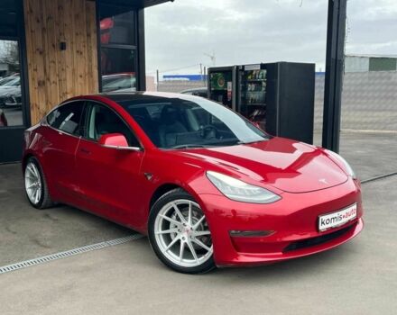 Червоний Тесла Модель 3, об'ємом двигуна 0 л та пробігом 57 тис. км за 16299 $, фото 1 на Automoto.ua