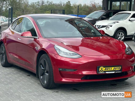 Тесла Модель 3 2018 в Черновцах на Automoto.ua Красный Тесла Модель 3, объемом двигателя 75 л и пробегом 100 тыс. км за 23000 $, фото 1 на Automoto.ua