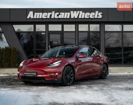 Красный Тесла Модель 3, объемом двигателя 0 л и пробегом 113 тыс. км за 16900 $, фото 1 на Automoto.ua