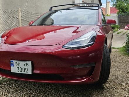 Красный Тесла Модель 3, объемом двигателя 0 л и пробегом 137 тыс. км за 15570 $, фото 1 на Automoto.ua