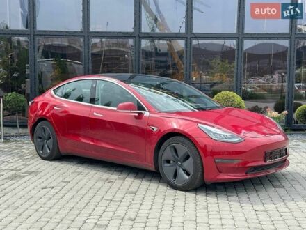 Красный Тесла Модель 3, объемом двигателя 0 л и пробегом 105 тыс. км за 16999 $, фото 1 на Automoto.ua