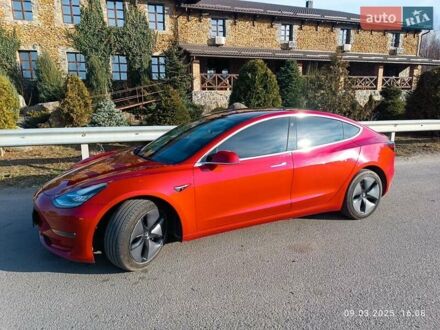 Тесла Модель 3 2018 у Житомирі на Automoto.ua Червоний Тесла Модель 3, об'ємом двигуна 0 л та пробігом 57 тис. км за 17500 $, фото 1 на Automoto.ua
