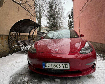 Красный Тесла Модель 3, объемом двигателя 0 л и пробегом 112 тыс. км за 15999 $, фото 1 на Automoto.ua