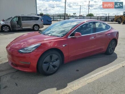 Тесла Модель 3 2018 в Львове на Automoto.ua Красный Тесла Модель 3, объемом двигателя 0 л и пробегом 59 тыс. км за 3000 $, фото 1 на Automoto.ua