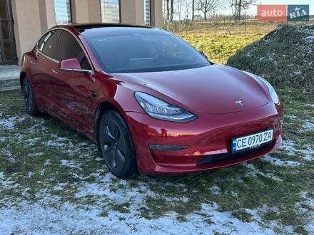 Тесла Модель 3 2019 в Черновцах на Automoto.ua Красный Тесла Модель 3, объемом двигателя 0 л и пробегом 111 тыс. км за 18990 $, фото 1 на Automoto.ua