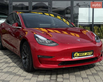 Красный Тесла Модель 3, объемом двигателя 0 л и пробегом 133 тыс. км за 15990 $, фото 1 на Automoto.ua