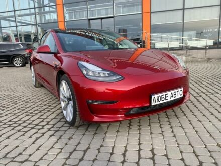Тесла Модель 3 2019 в Львове на Automoto.ua Красный Тесла Модель 3, объемом двигателя 0 л и пробегом 89 тыс. км за 18700 $, фото 1 на Automoto.ua