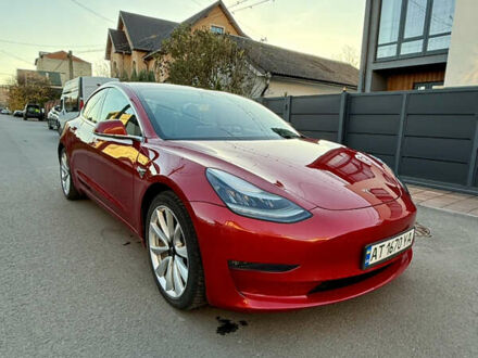 Тесла Модель 3 2019 в Ивано-Франковске на Automoto.ua Красный Тесла Модель 3, объемом двигателя 0 л и пробегом 84 тыс. км за 18200 $, фото 1 на Automoto.ua