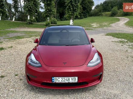 Тесла Модель 3 2019 у Львові на Automoto.ua Червоний Тесла Модель 3, об'ємом двигуна 0 л та пробігом 119 тис. км за 19000 $, фото 1 на Automoto.ua