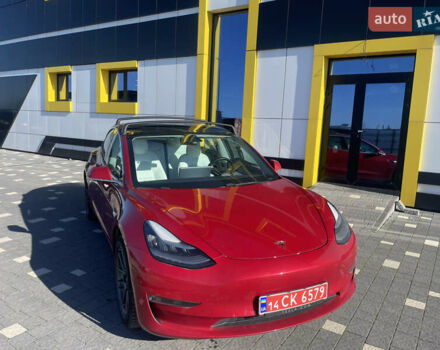 Тесла Модель 3 2019 у Тернополі на Automoto.ua Червоний Тесла Модель 3, об'ємом двигуна 0 л та пробігом 110 тис. км за 20394 $, фото 1 на Automoto.ua