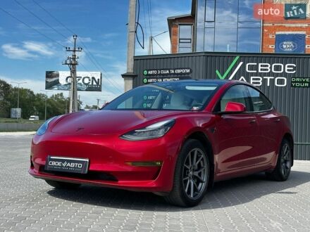 Красный Тесла Модель 3, объемом двигателя 0 л и пробегом 111 тыс. км за 16499 $, фото 1 на Automoto.ua